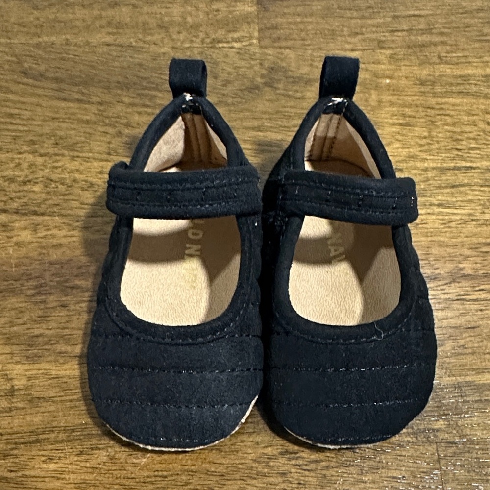 Old Navy Black Kids Mary Jane Dress Shoes size 0-3 months